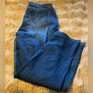 Woman’s Kensie jeans size 12 straight leg
